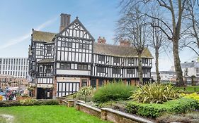 5 Priory Row Holiday Home Coventry  United Kingdom